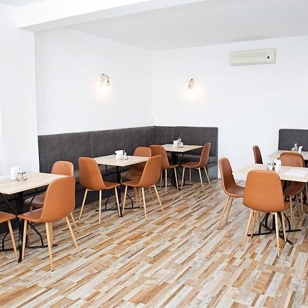 Hotel Terra Oradea Exterior foto