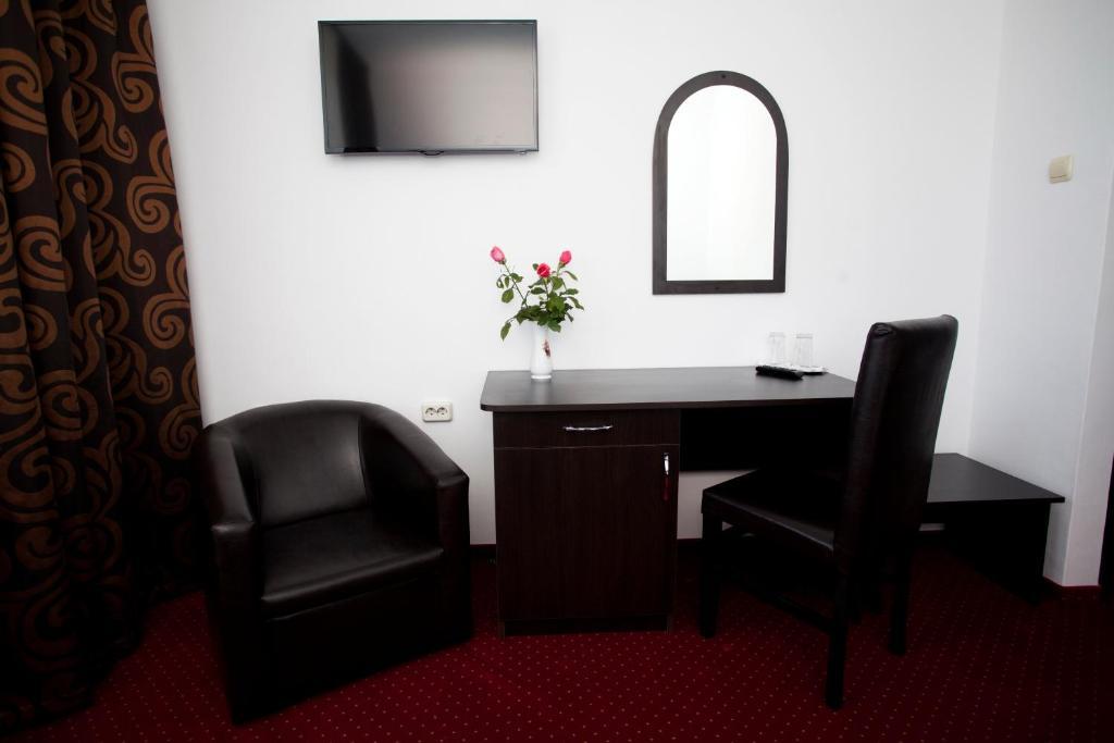 Hotel Terra Oradea Habitación foto