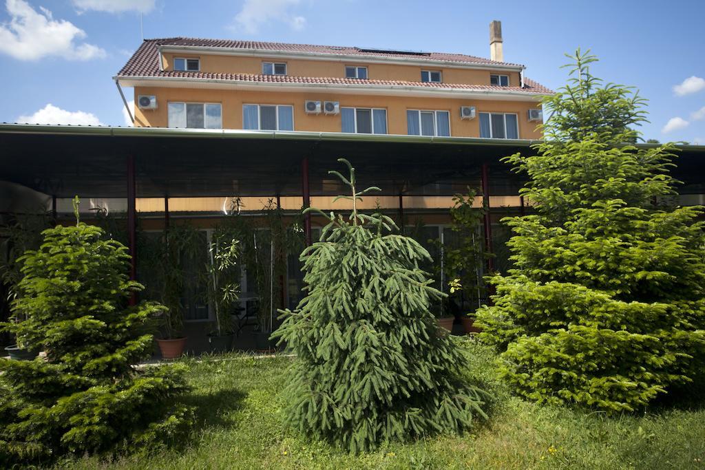 Hotel Terra Oradea Exterior foto